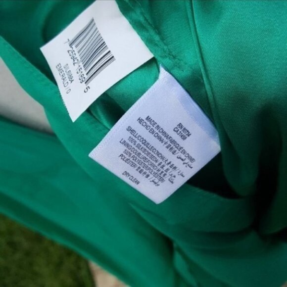 BCBGMaxAzria Emerald One Shoulder Formal Dress 0 - Picture 7 of 7